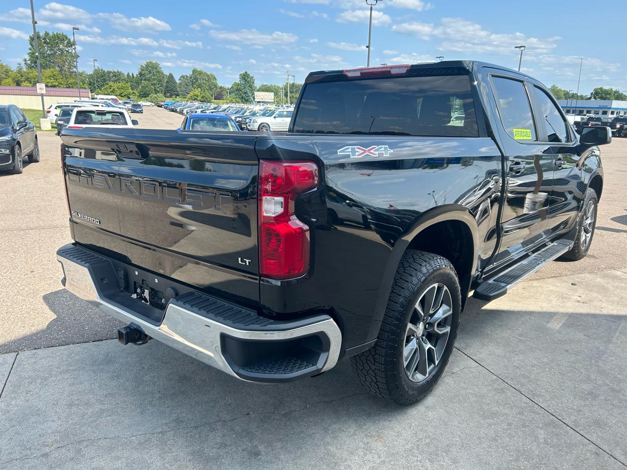 Chevrolet Silverado 1500 4WD Crew Cab 147" LT w/2FL 2022