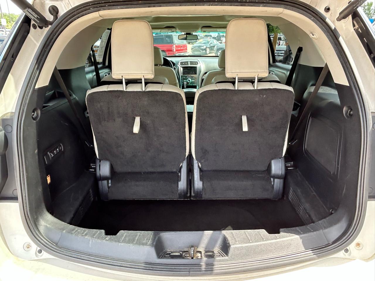 Ford Explorer 4WD 4dr Platinum 2016