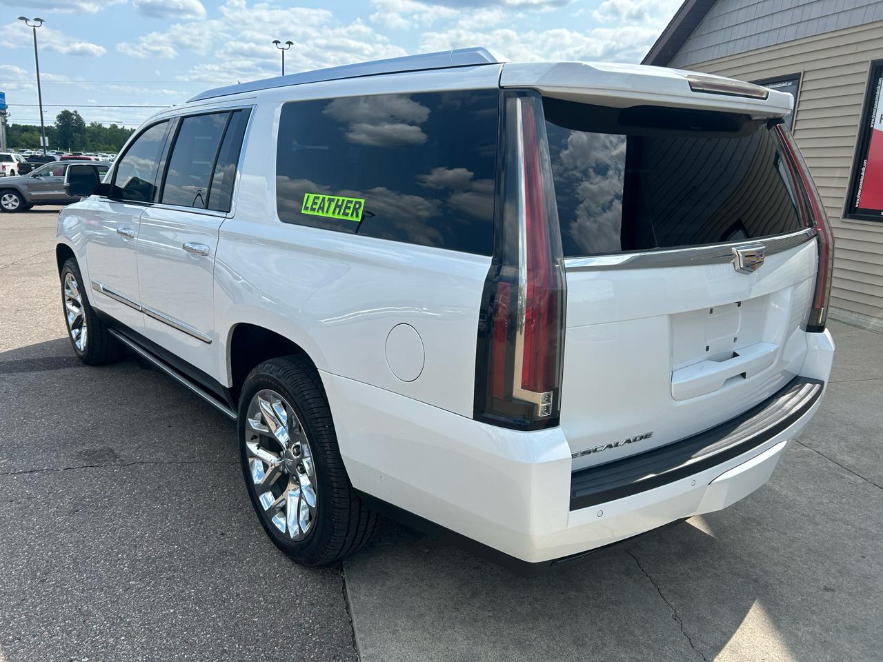 Cadillac Escalade ESV 4WD 4dr Premium Collection 2016