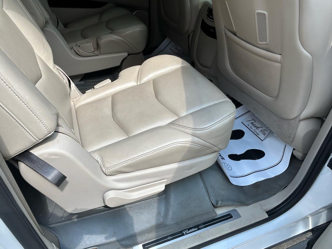 Cadillac Escalade ESV 4WD 4dr Premium Collection 2016