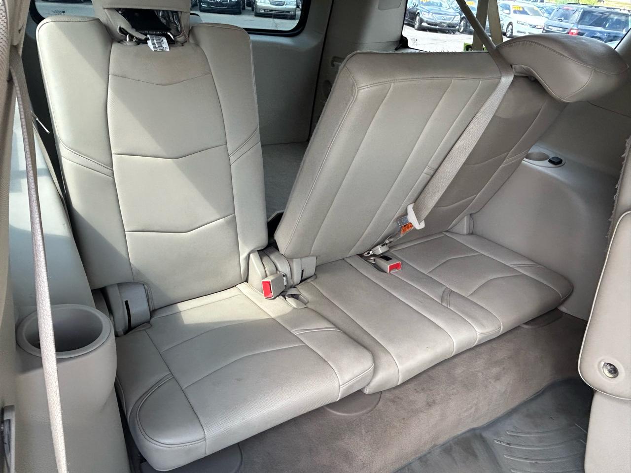 Cadillac Escalade ESV 4WD 4dr Premium Collection 2016