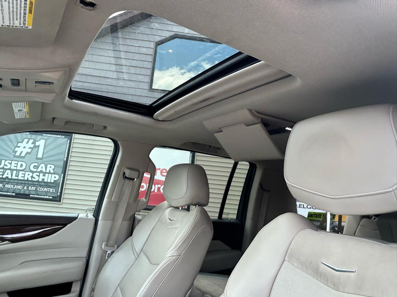 Cadillac Escalade ESV 4WD 4dr Premium Collection 2016