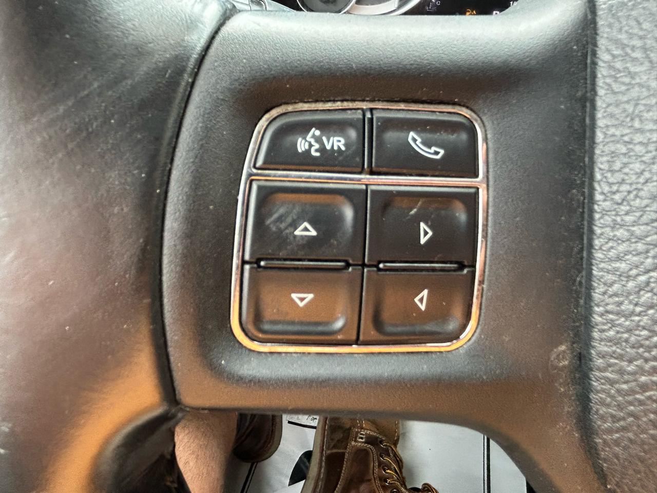 RAM 1500 4WD Quad Cab 140.5" Big Horn 2013