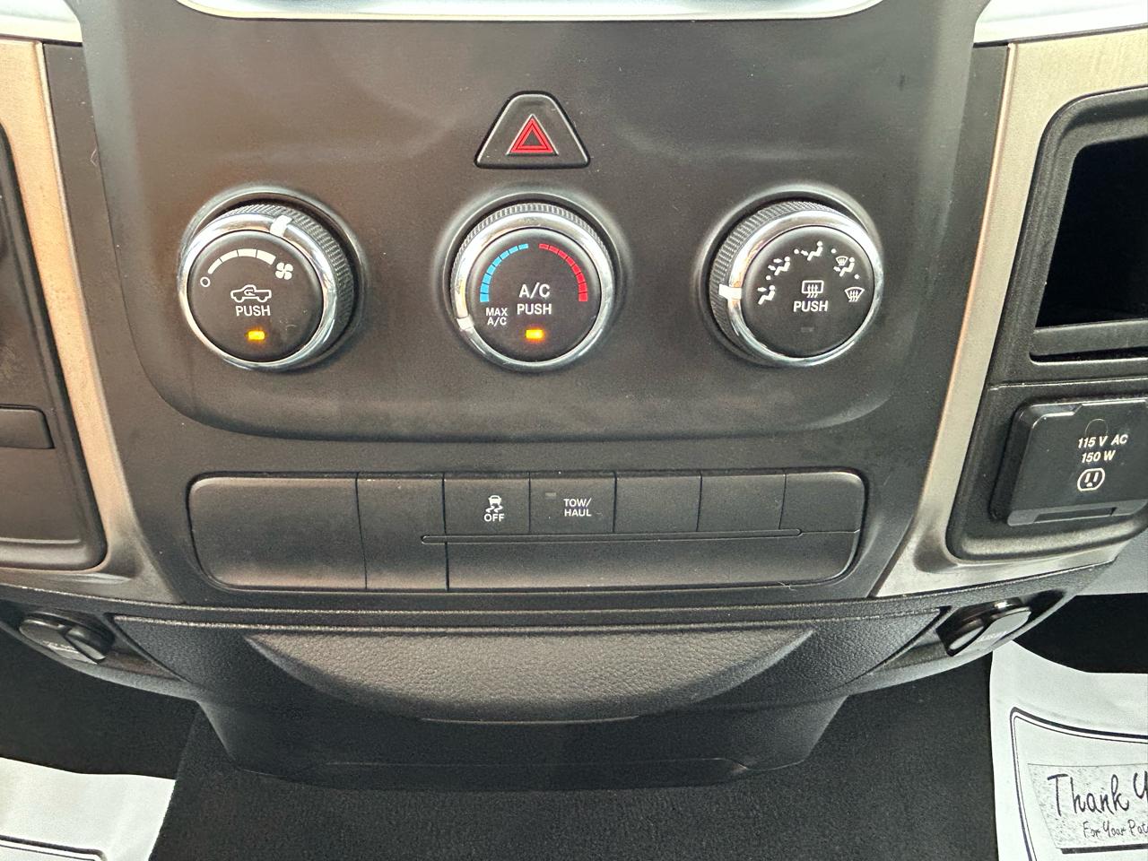 RAM 1500 4WD Quad Cab 140.5" Big Horn 2013