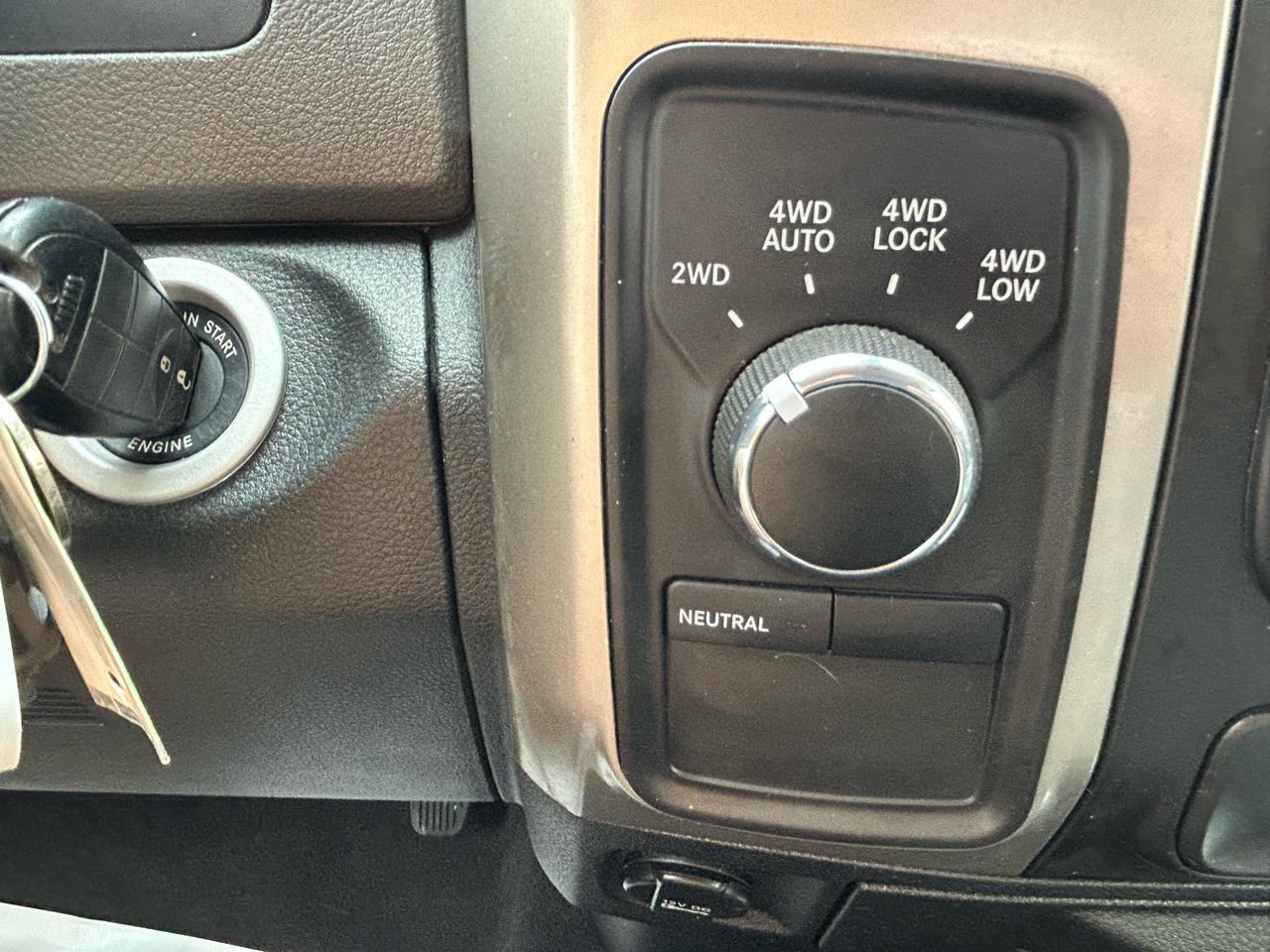 RAM 1500 4WD Quad Cab 140.5" Big Horn 2013