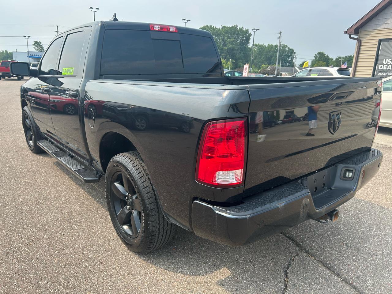 RAM 1500 Big Horn 4x4 Crew Cab 5'7" Box 2018