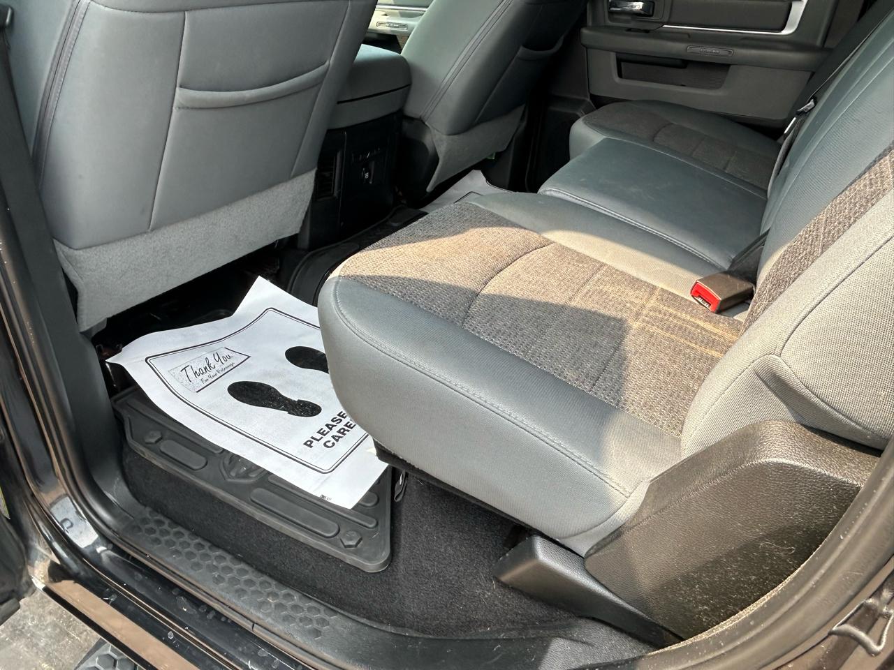 RAM 1500 Big Horn 4x4 Crew Cab 5'7" Box 2018