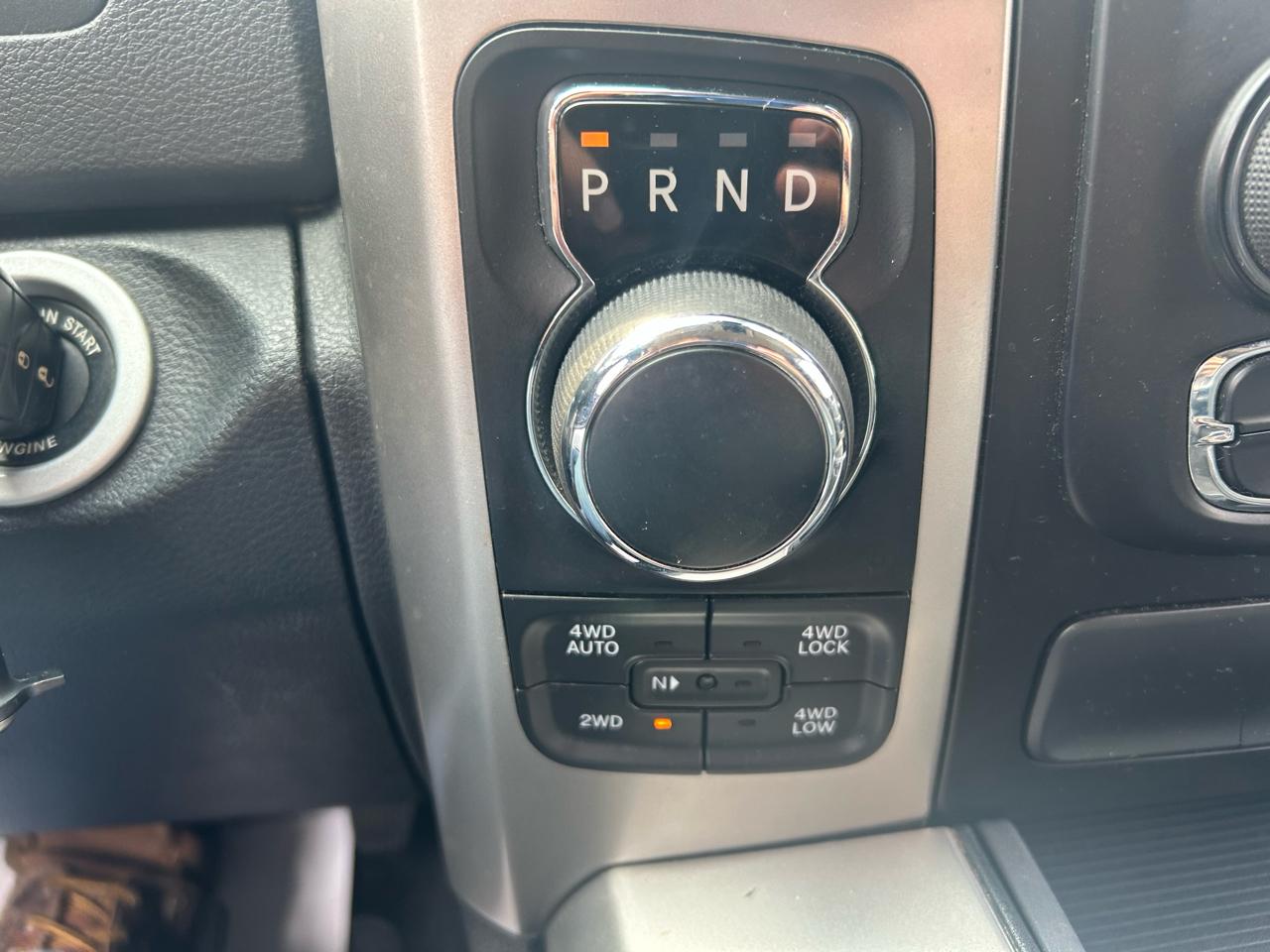 RAM 1500 Big Horn 4x4 Crew Cab 5'7" Box 2018