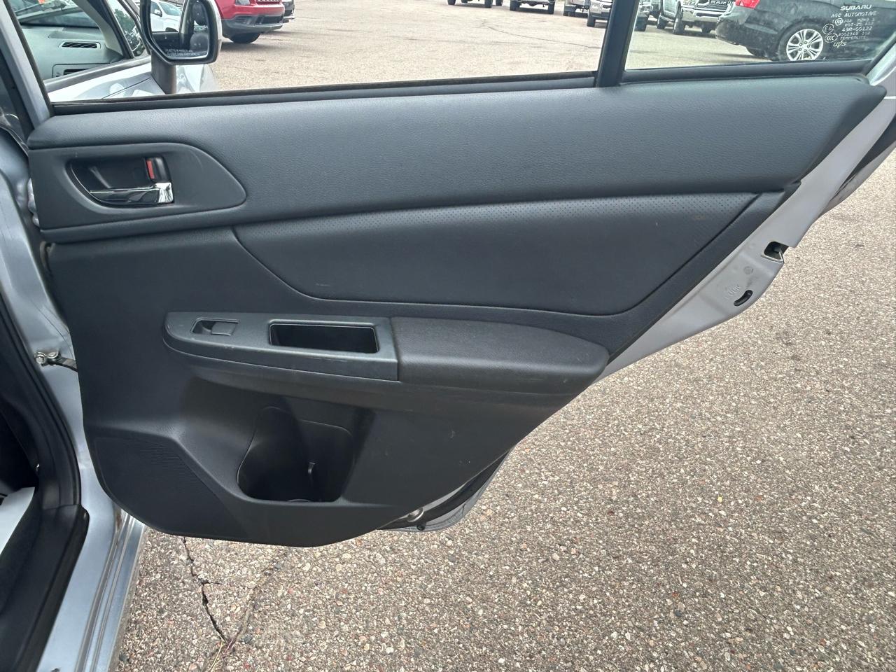 Subaru Impreza Sedan 4dr Auto 2.0i Limited 2012