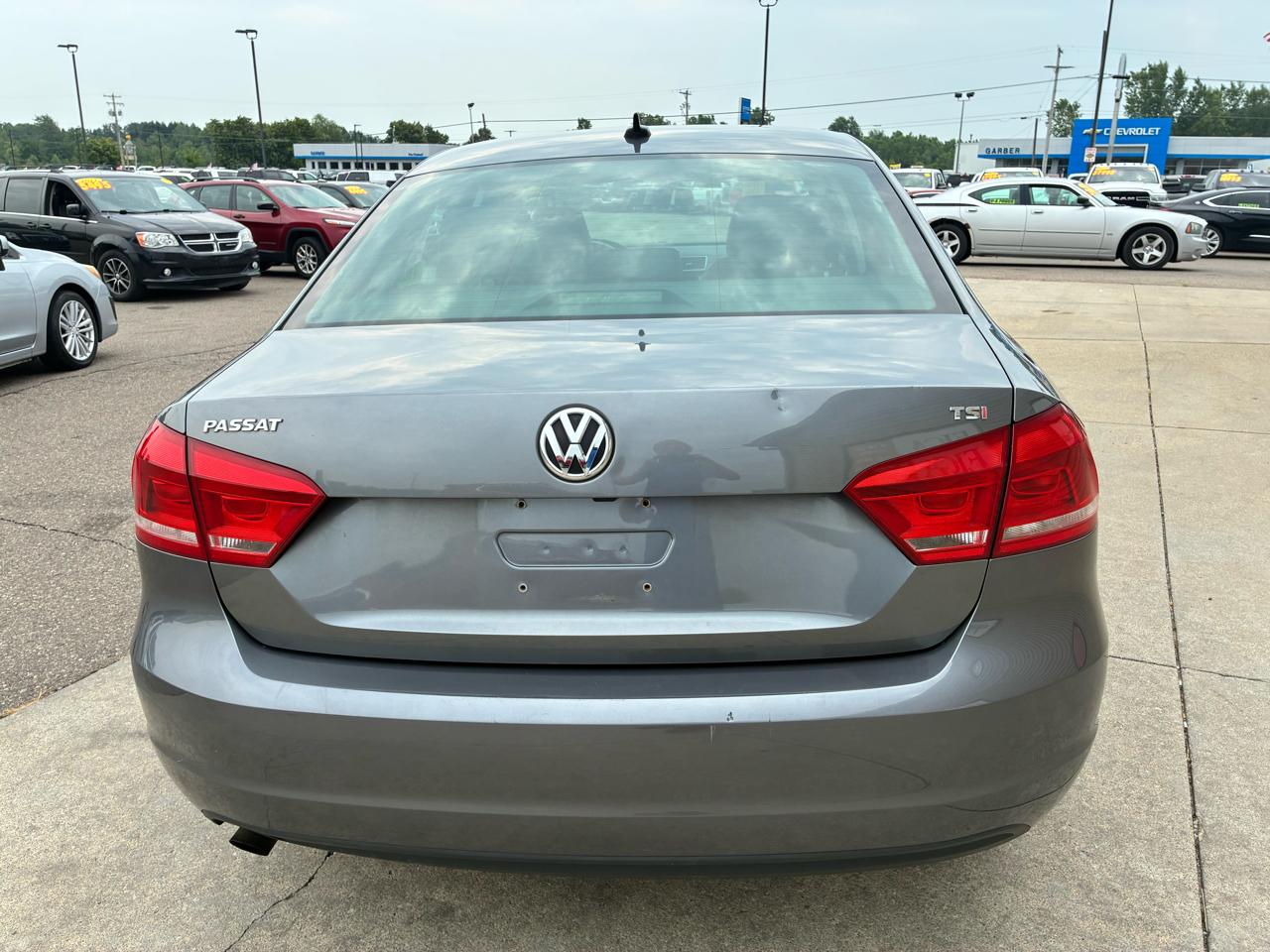 Volkswagen Passat 4dr Sdn 1.8T Auto S 2015
