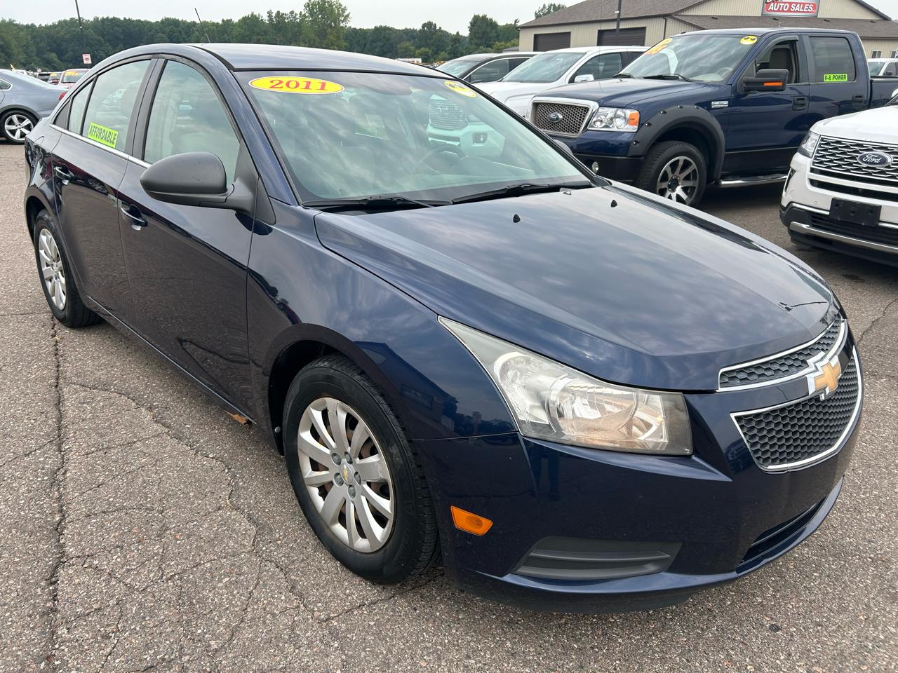 Chevrolet Cruze 4dr Sdn LS 2011