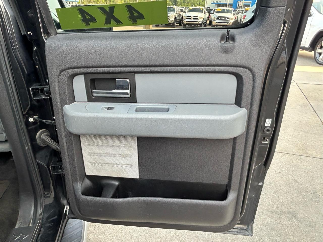Ford F-150 4WD SuperCrew 145" XLT 2013