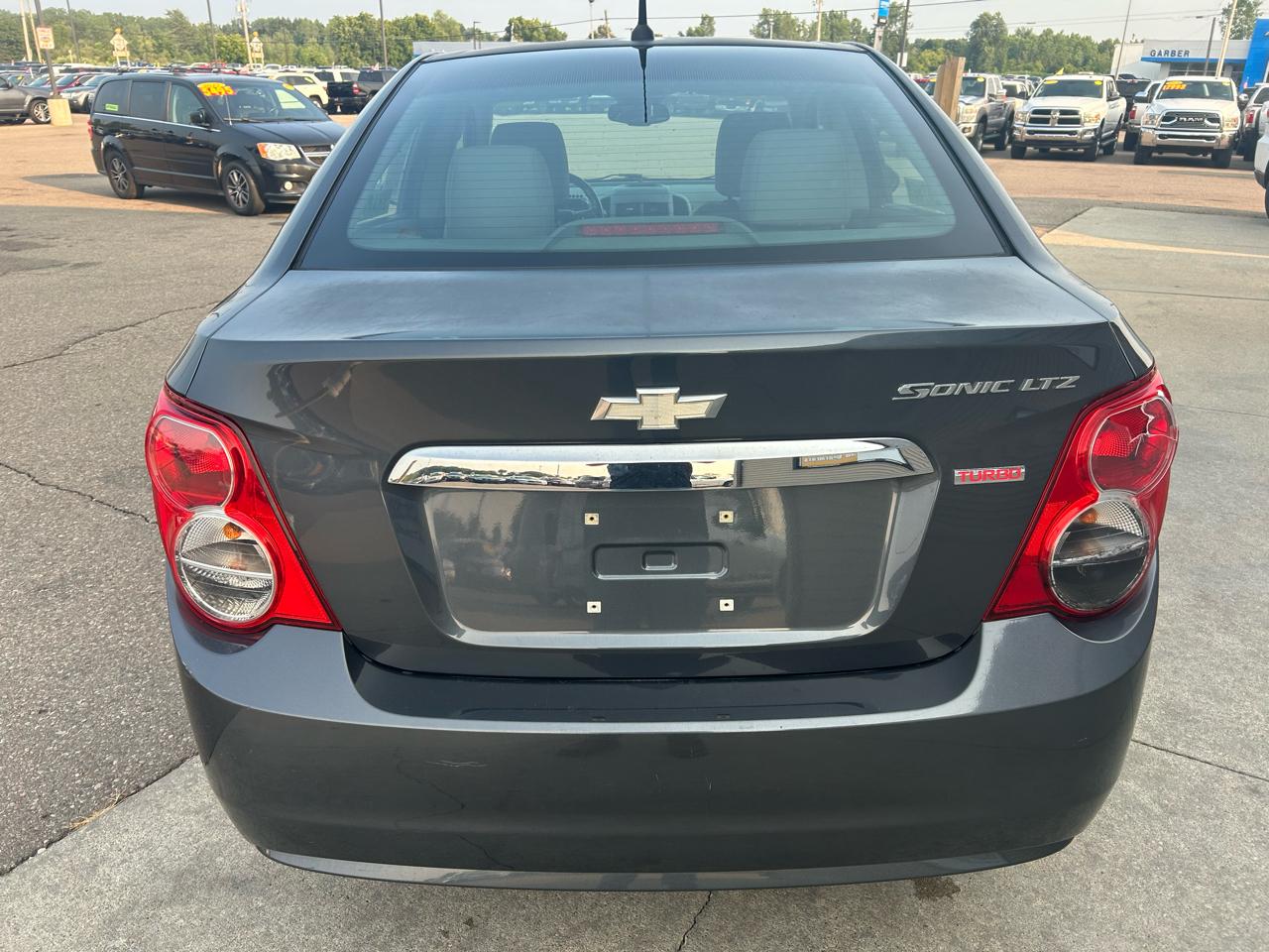 Chevrolet Sonic 4dr Sdn LTZ 2LZ 2012