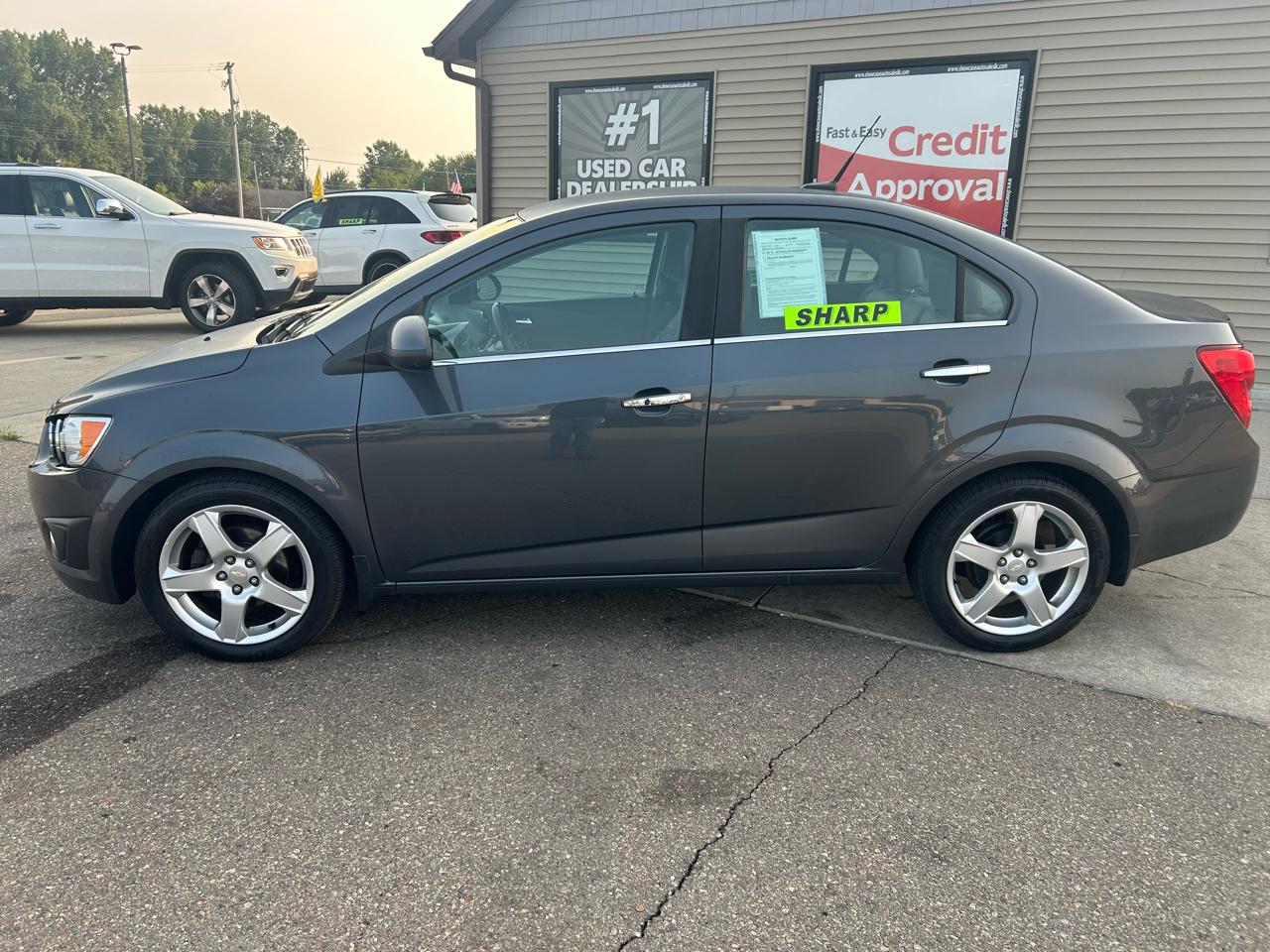 Chevrolet Sonic 4dr Sdn LTZ 2LZ 2012