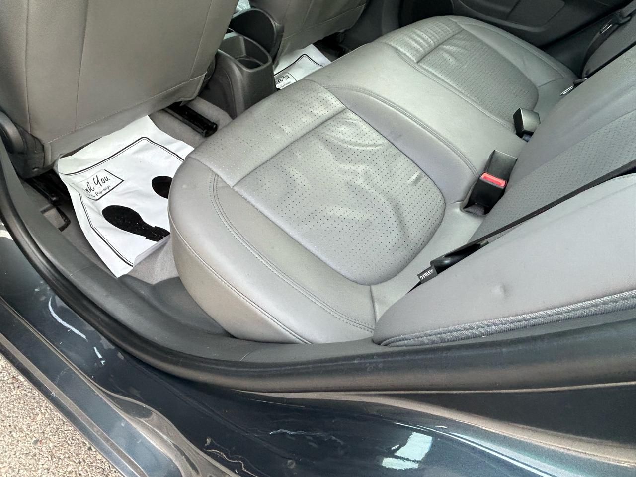Chevrolet Sonic 4dr Sdn LTZ 2LZ 2012