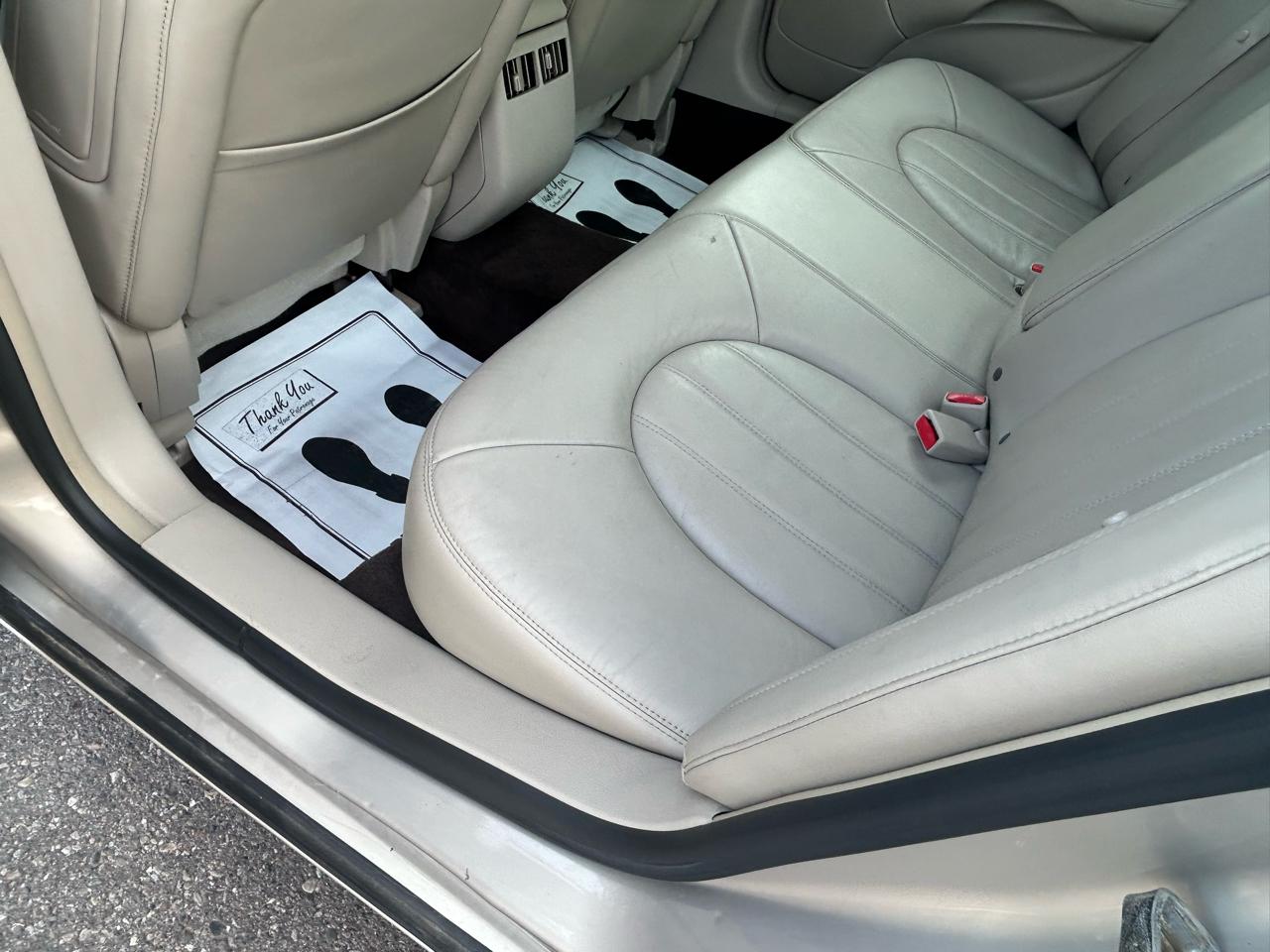 Buick Lucerne 4dr Sdn V6 CXL 2007