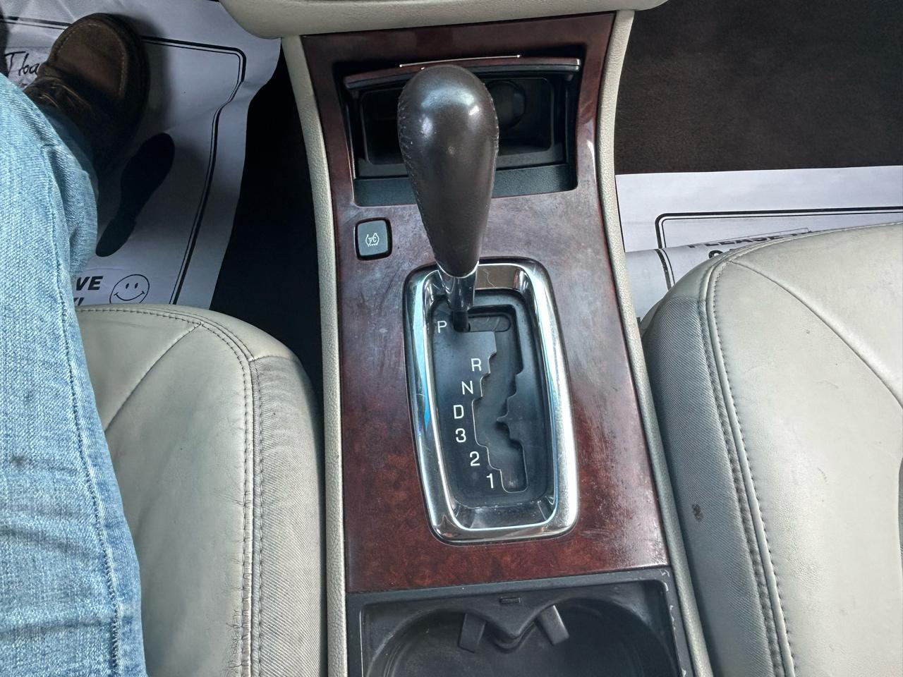Buick Lucerne 4dr Sdn V6 CXL 2007