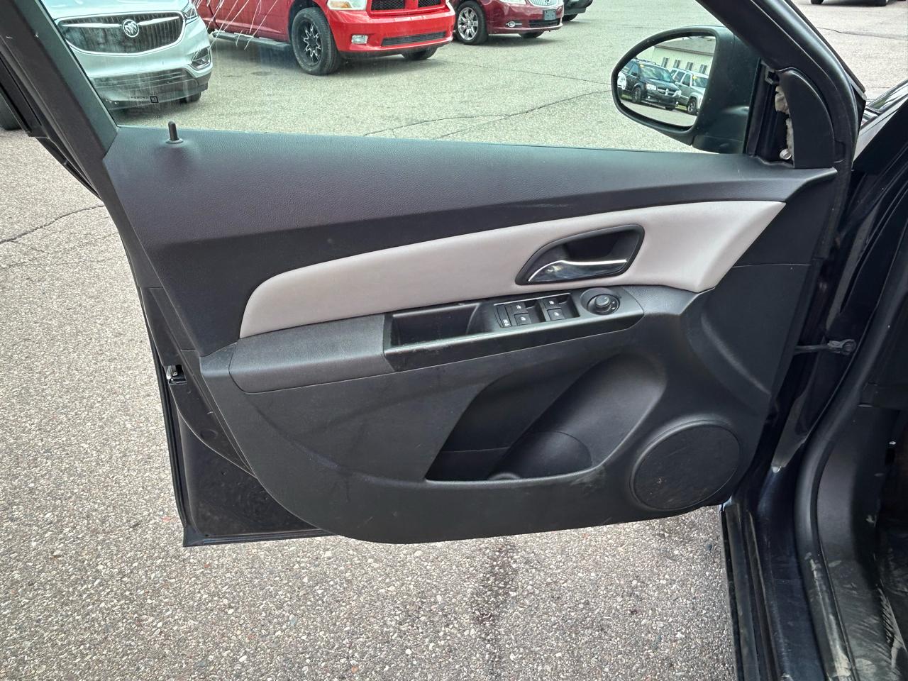 Chevrolet Cruze 4dr Sdn Auto LS 2014