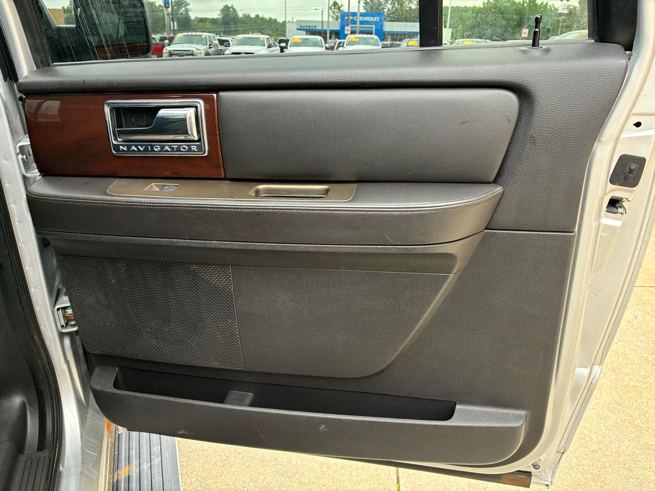 Lincoln Navigator L 4WD 4dr 2014
