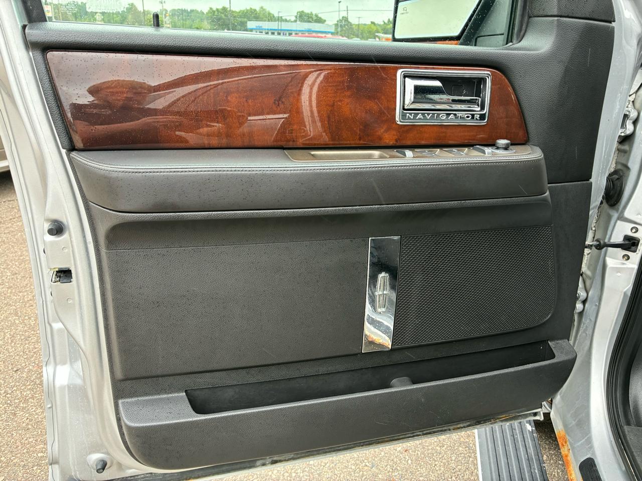 Lincoln Navigator L 4WD 4dr 2014