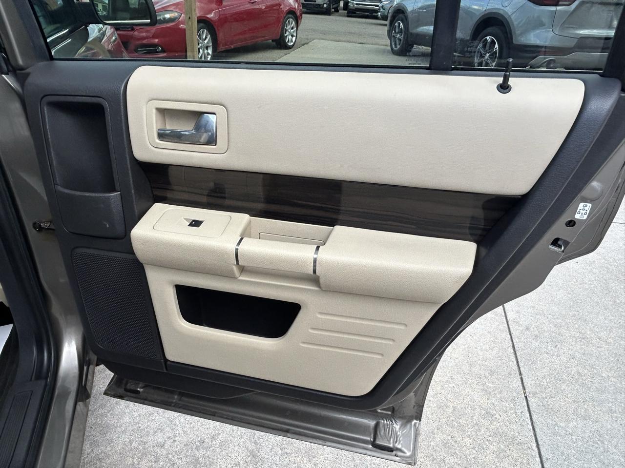 Ford Flex 4dr SEL FWD 2013