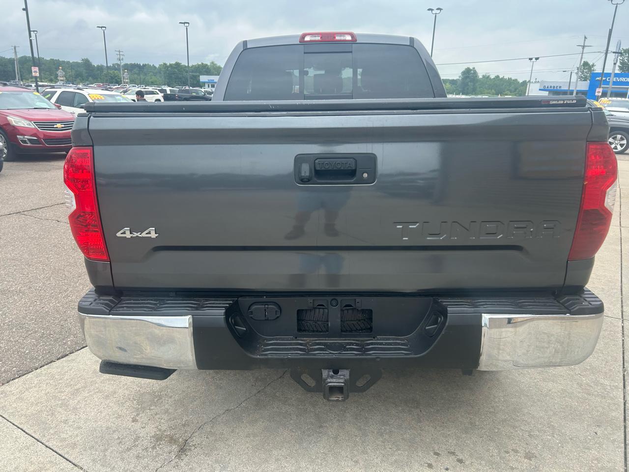 Toyota Tundra 4WD Limited Double Cab 6.5' Bed 5.7L (Natl) 2018