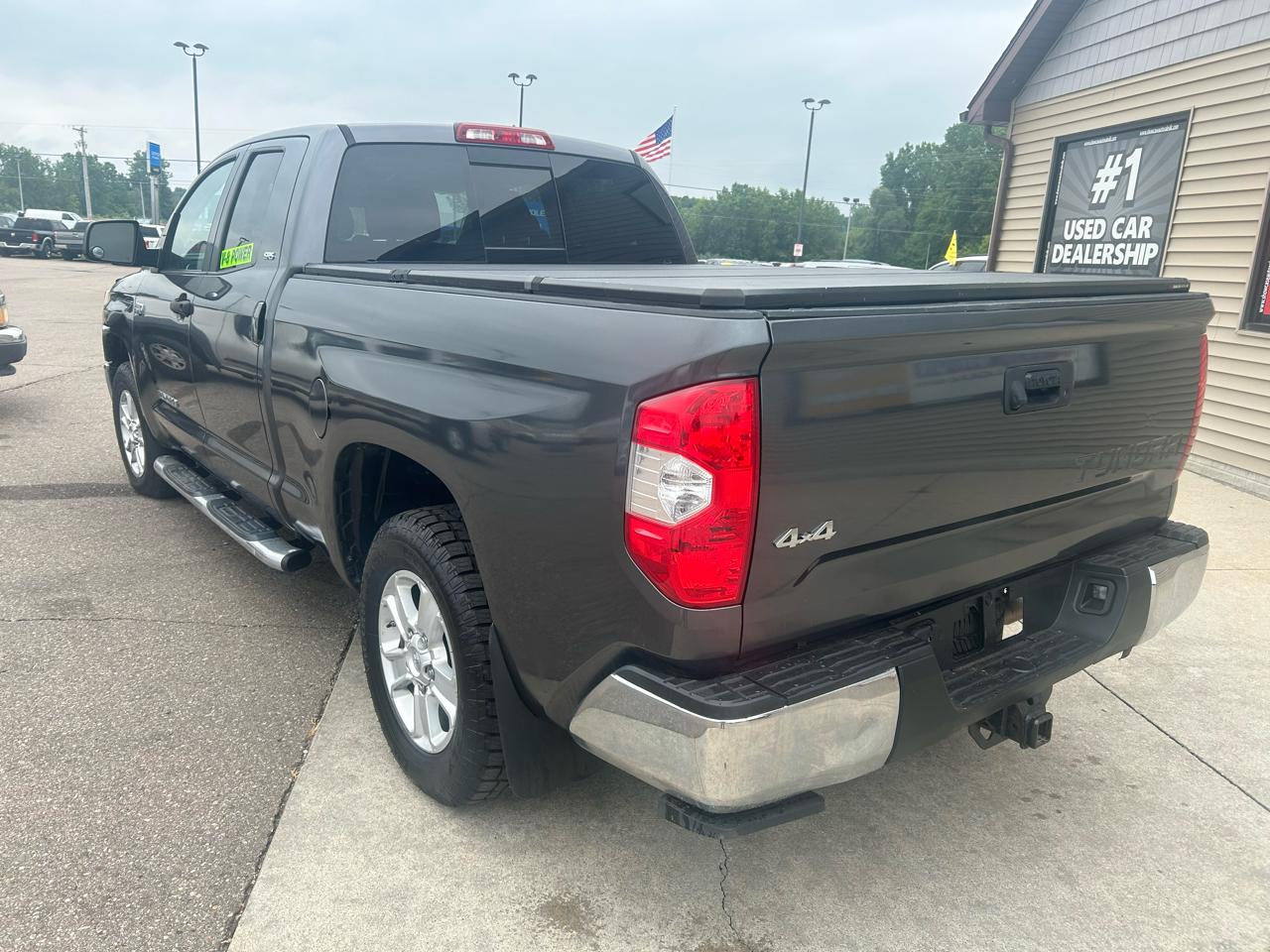 Toyota Tundra 4WD Limited Double Cab 6.5' Bed 5.7L (Natl) 2018