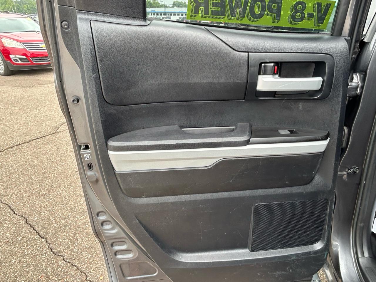 Toyota Tundra 4WD Limited Double Cab 6.5' Bed 5.7L (Natl) 2018