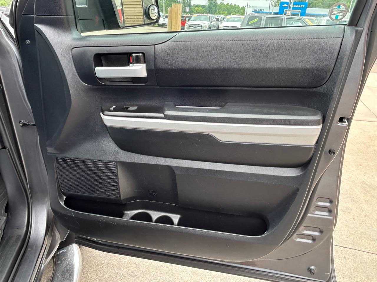 Toyota Tundra 4WD Limited Double Cab 6.5' Bed 5.7L (Natl) 2018