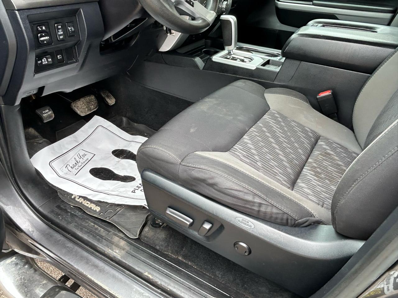 Toyota Tundra 4WD Limited Double Cab 6.5' Bed 5.7L (Natl) 2018
