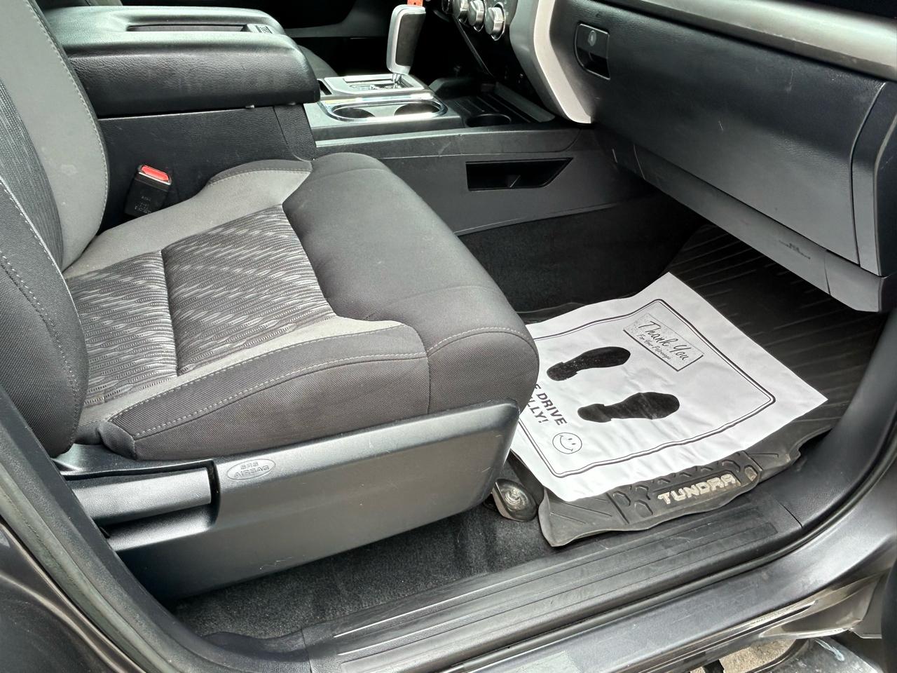 Toyota Tundra 4WD Limited Double Cab 6.5' Bed 5.7L (Natl) 2018