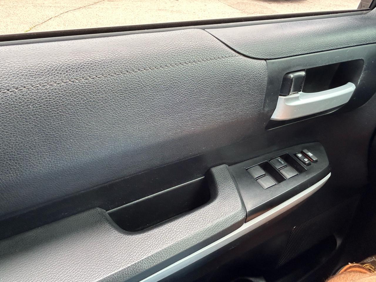 Toyota Tundra 4WD Limited Double Cab 6.5' Bed 5.7L (Natl) 2018