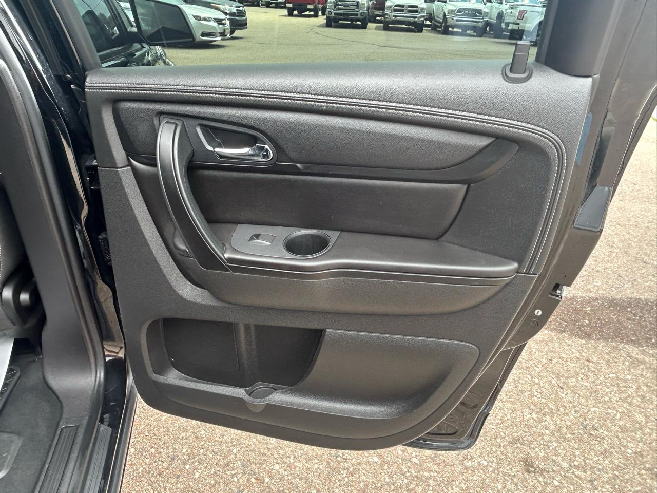 GMC Acadia FWD 4dr SLE w/SLE-2 2016