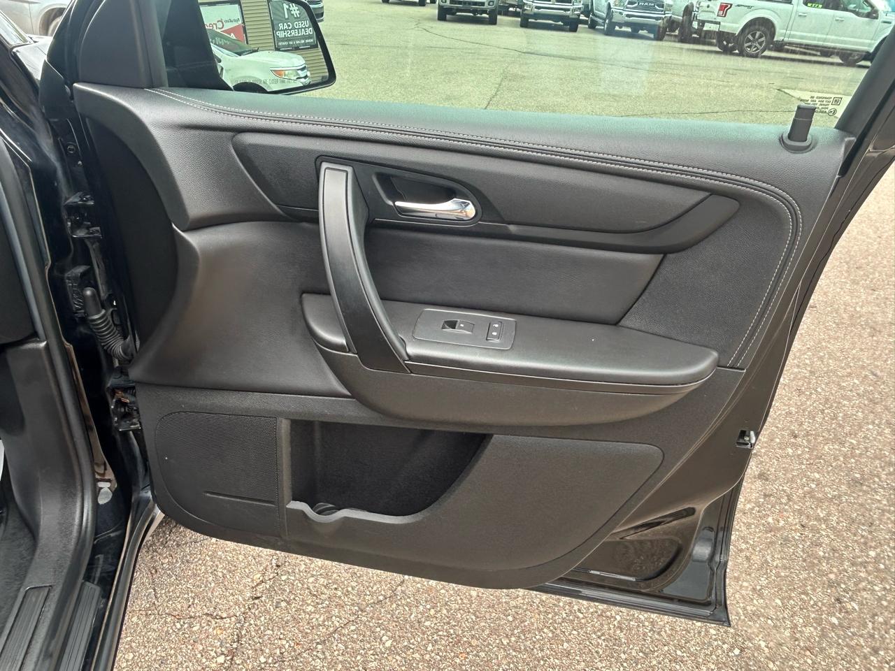GMC Acadia FWD 4dr SLE w/SLE-2 2016