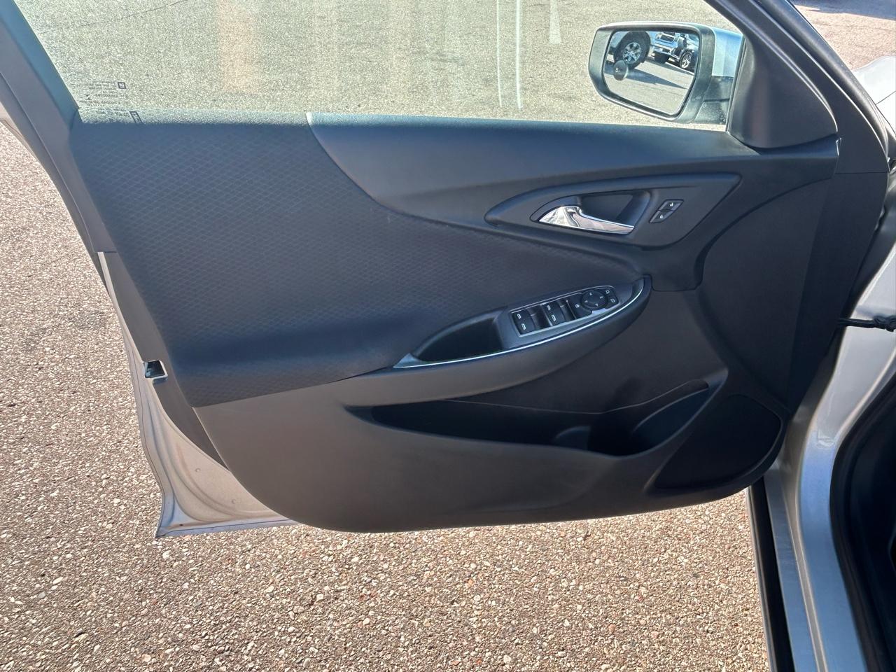 Chevrolet Malibu 4dr Sdn LT 2020