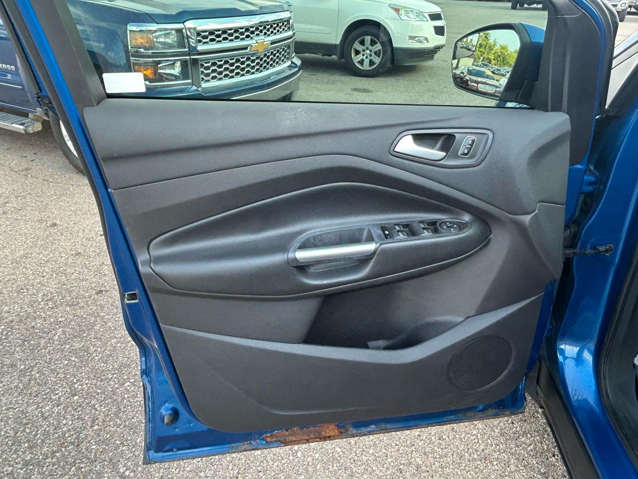 Ford Escape SE FWD 2017