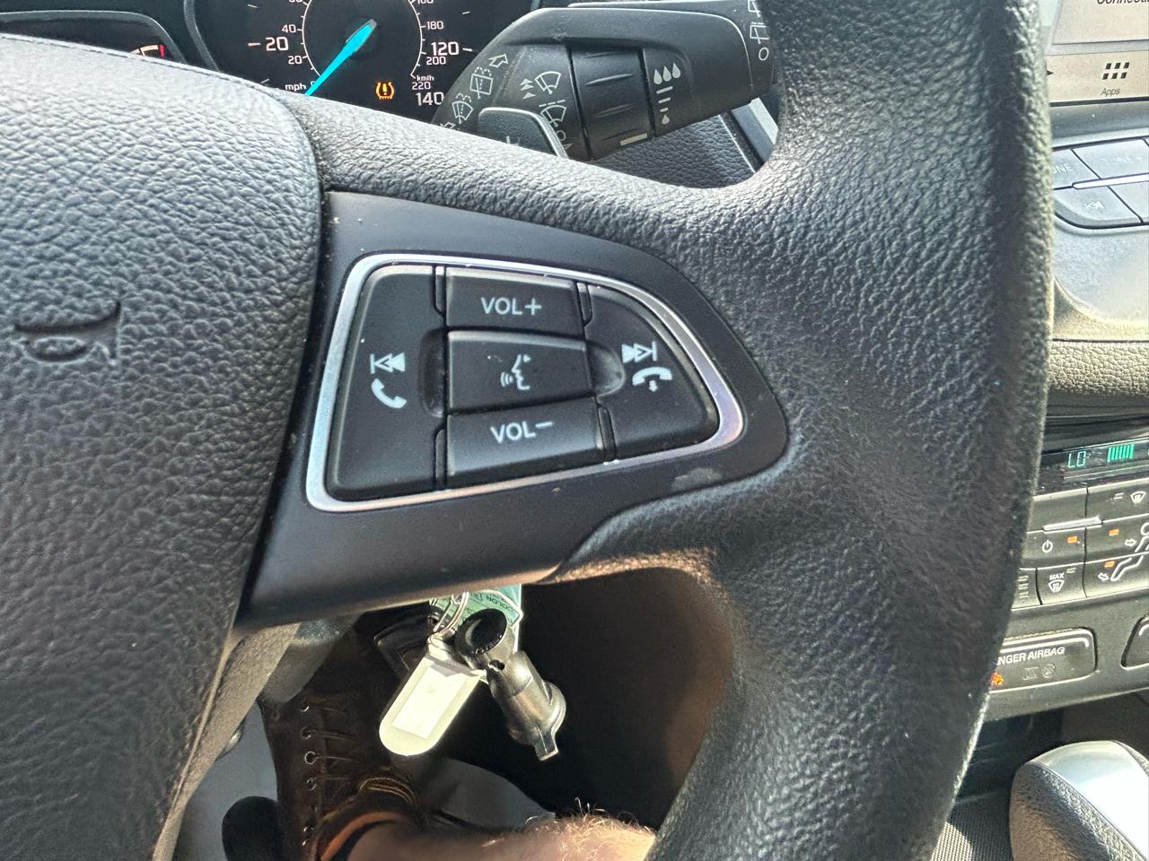 Ford Escape SE FWD 2017