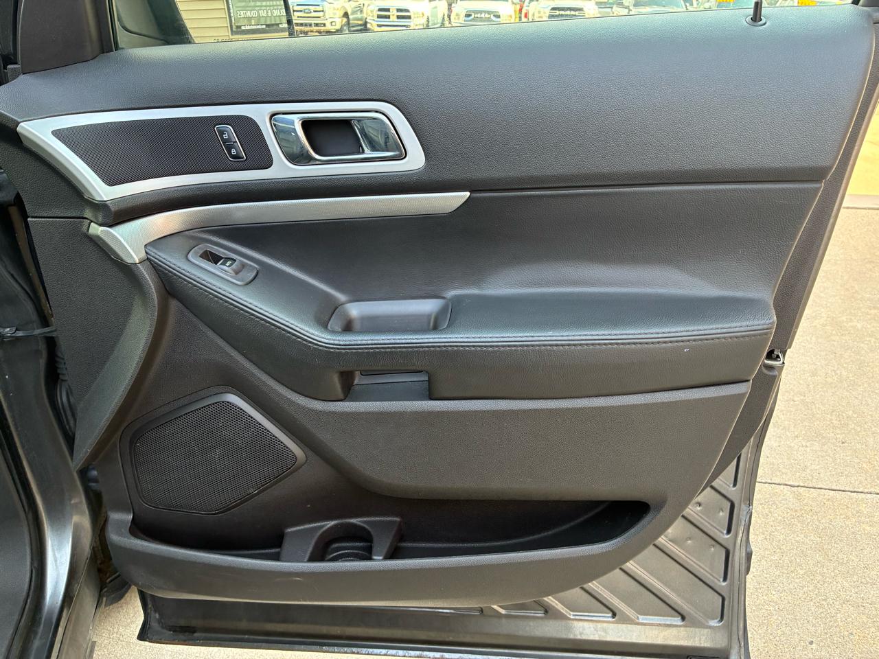 Ford Explorer 4WD 4dr XLT 2015