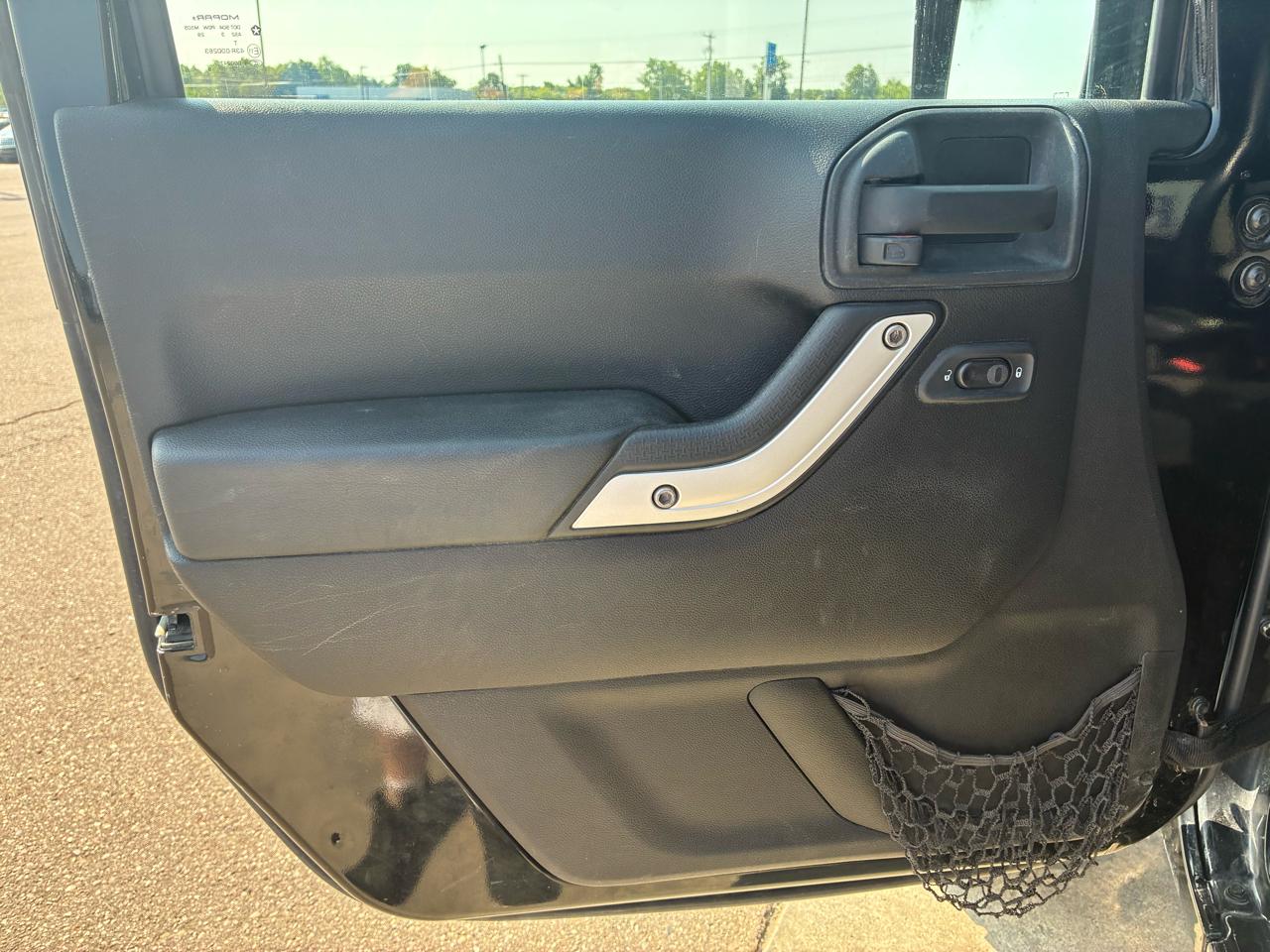 Jeep Wrangler Unlimited 4WD 4dr Rubicon 2014