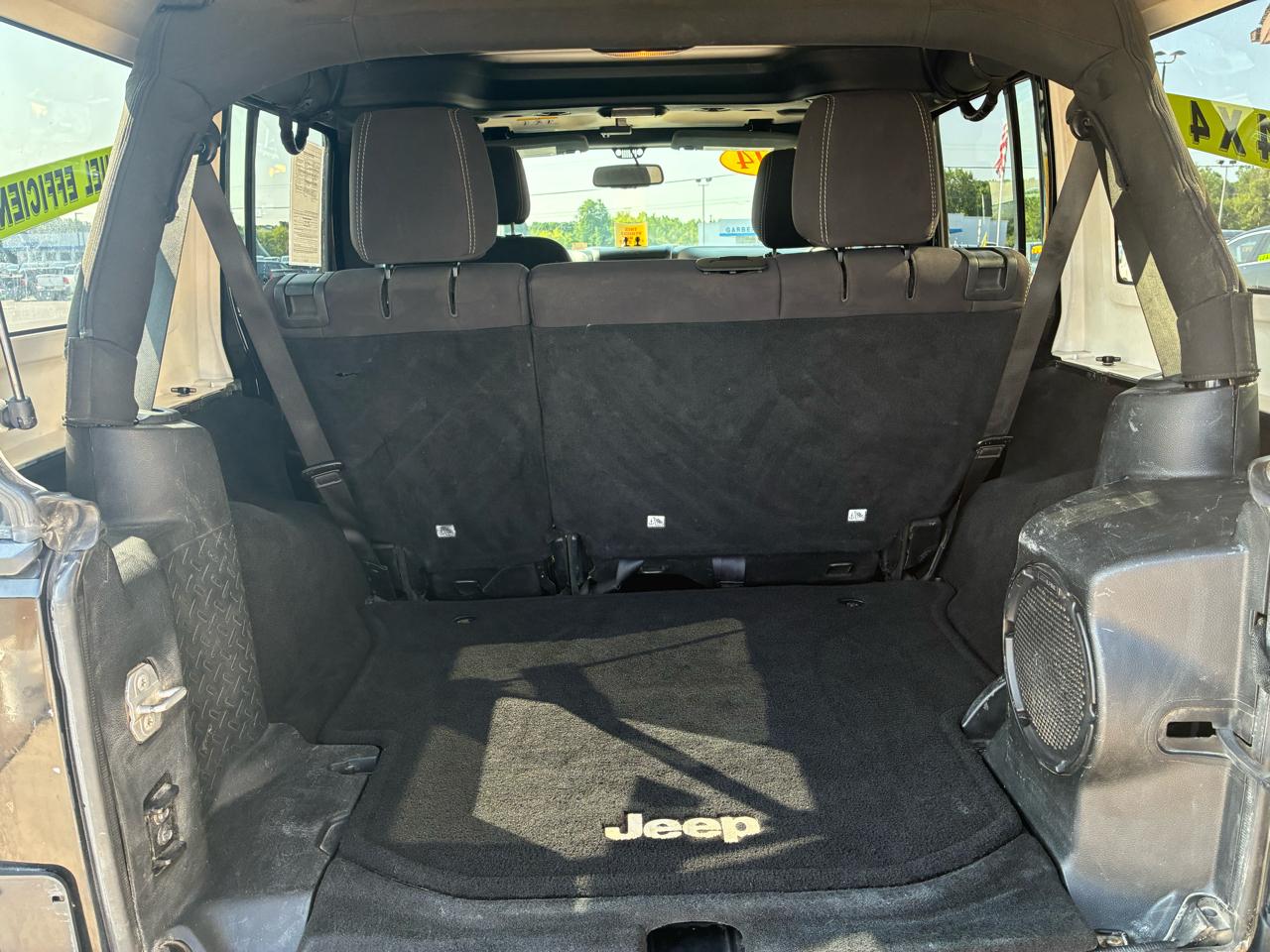 Jeep Wrangler Unlimited 4WD 4dr Rubicon 2014