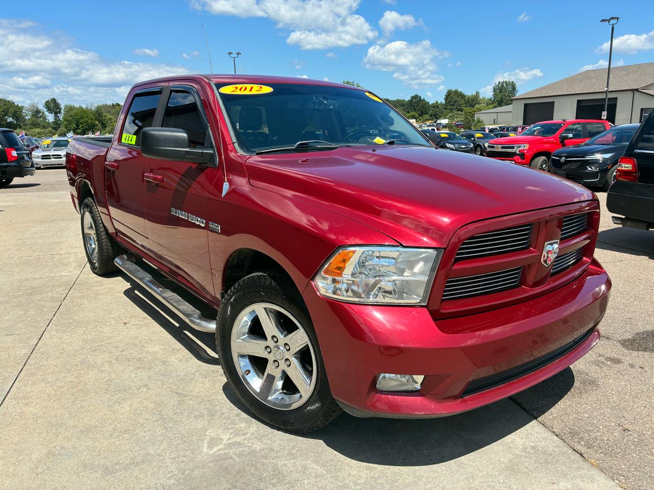 RAM 1500 4WD Crew Cab 140.5" Sport 2012
