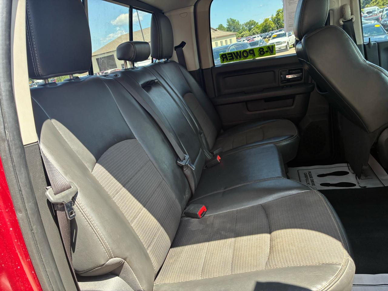 RAM 1500 4WD Crew Cab 140.5" Sport 2012