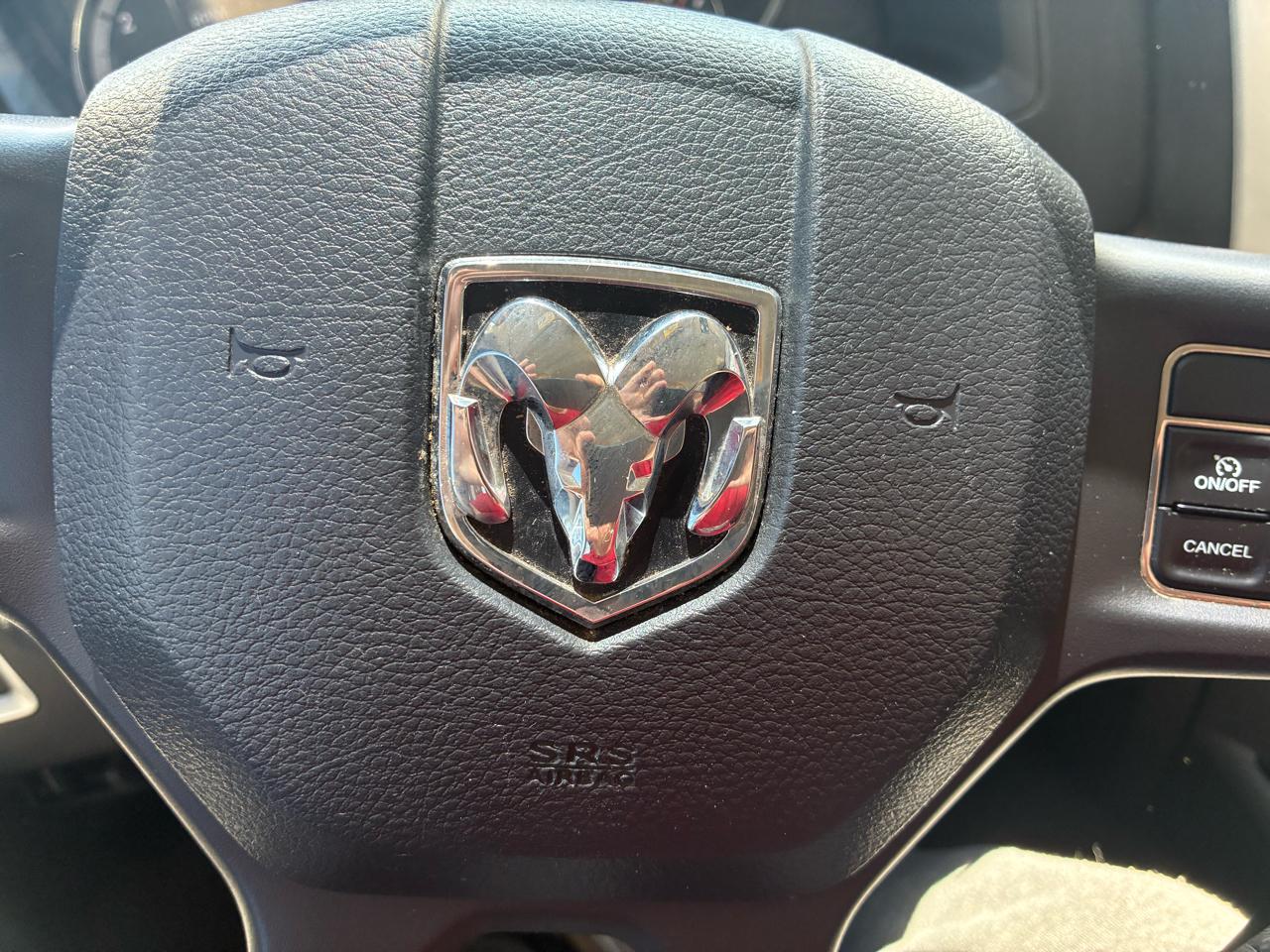 RAM 1500 4WD Crew Cab 140.5" Sport 2012