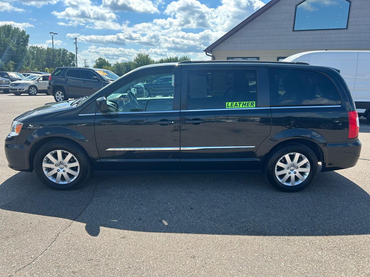 Chrysler Town & Country 4dr Wgn Touring 2016