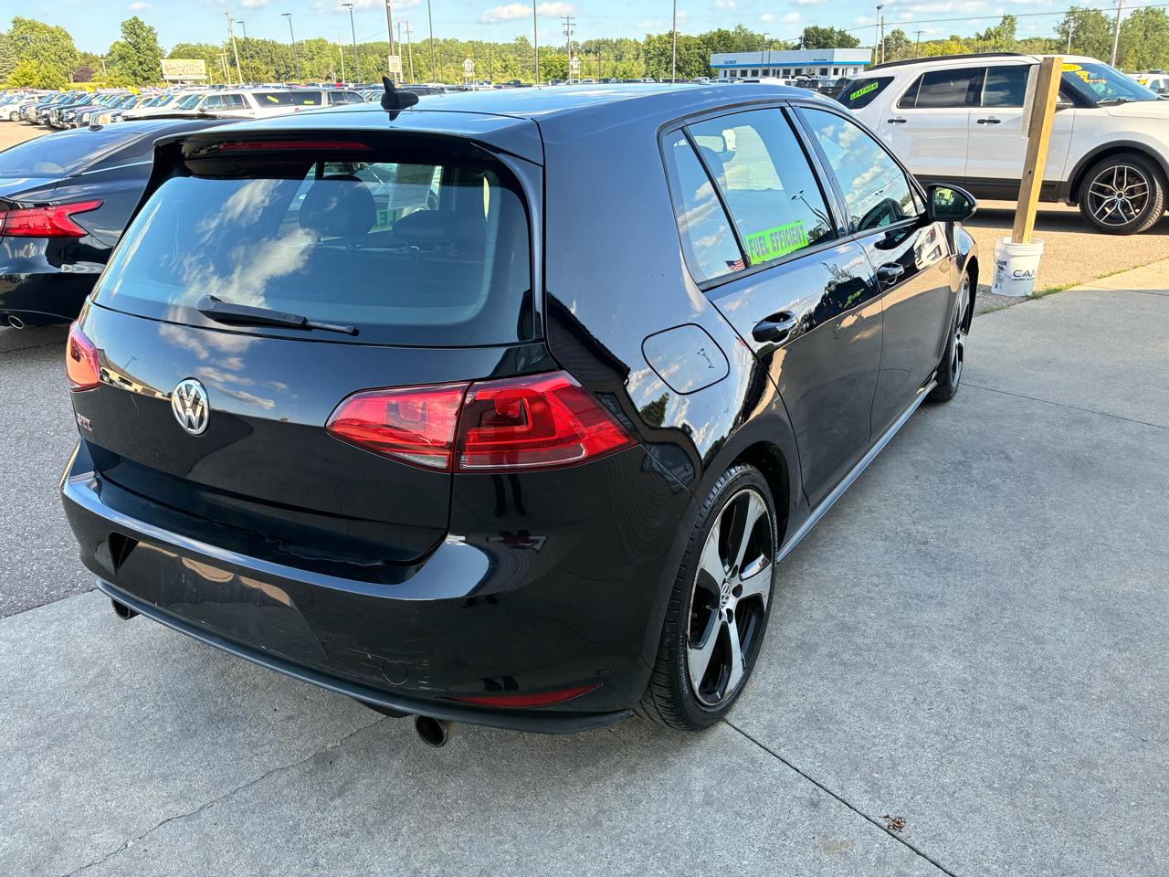 Volkswagen Golf GTI 2.0T 4-Door Autobahn DSG 2017