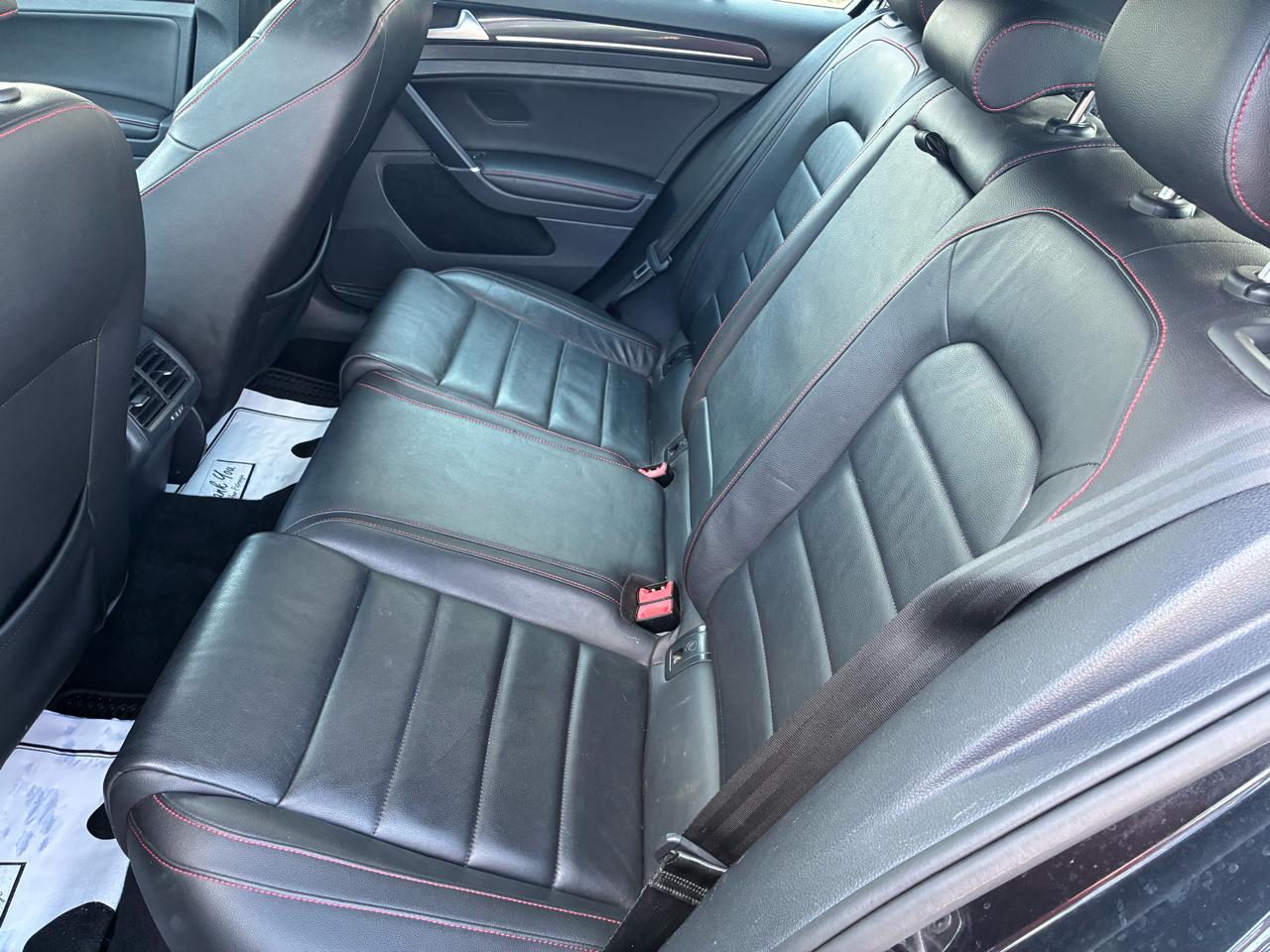 Volkswagen Golf GTI 2.0T 4-Door Autobahn DSG 2017