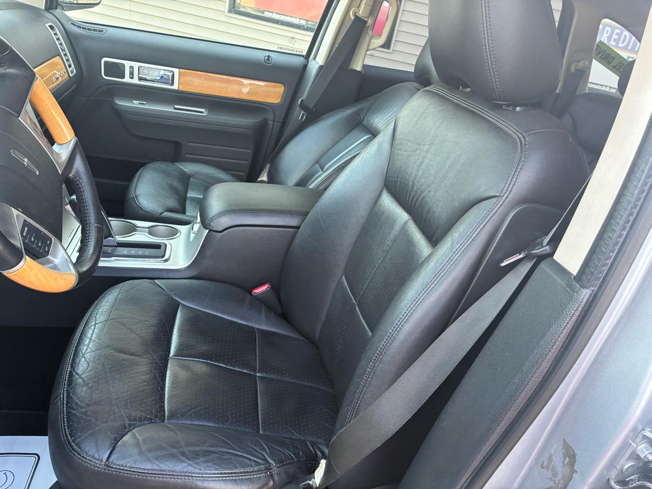 Lincoln MKX AWD 4dr 2010