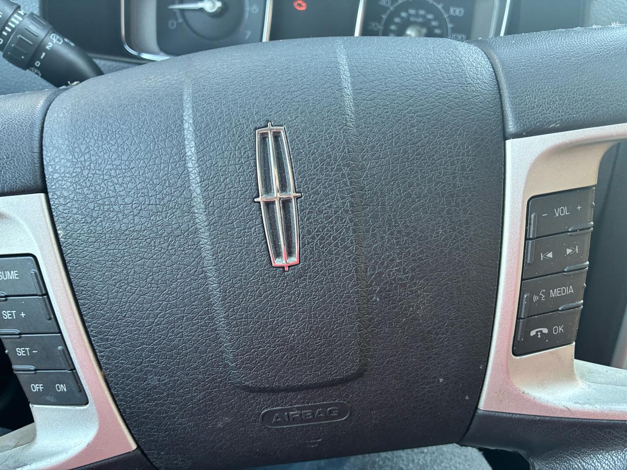 Lincoln MKX AWD 4dr 2010