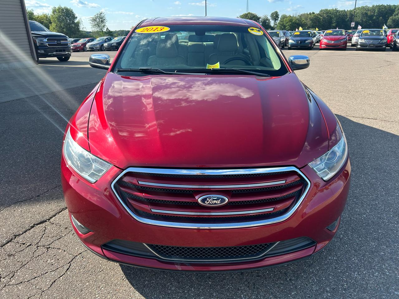 Ford Taurus 4dr Sdn Limited FWD 2013
