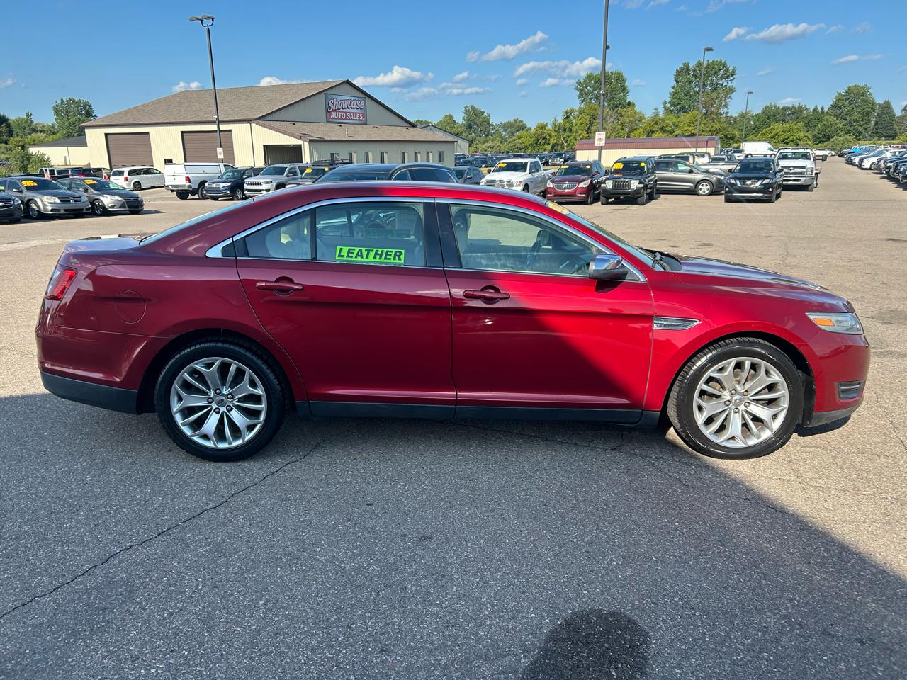Ford Taurus 4dr Sdn Limited FWD 2013